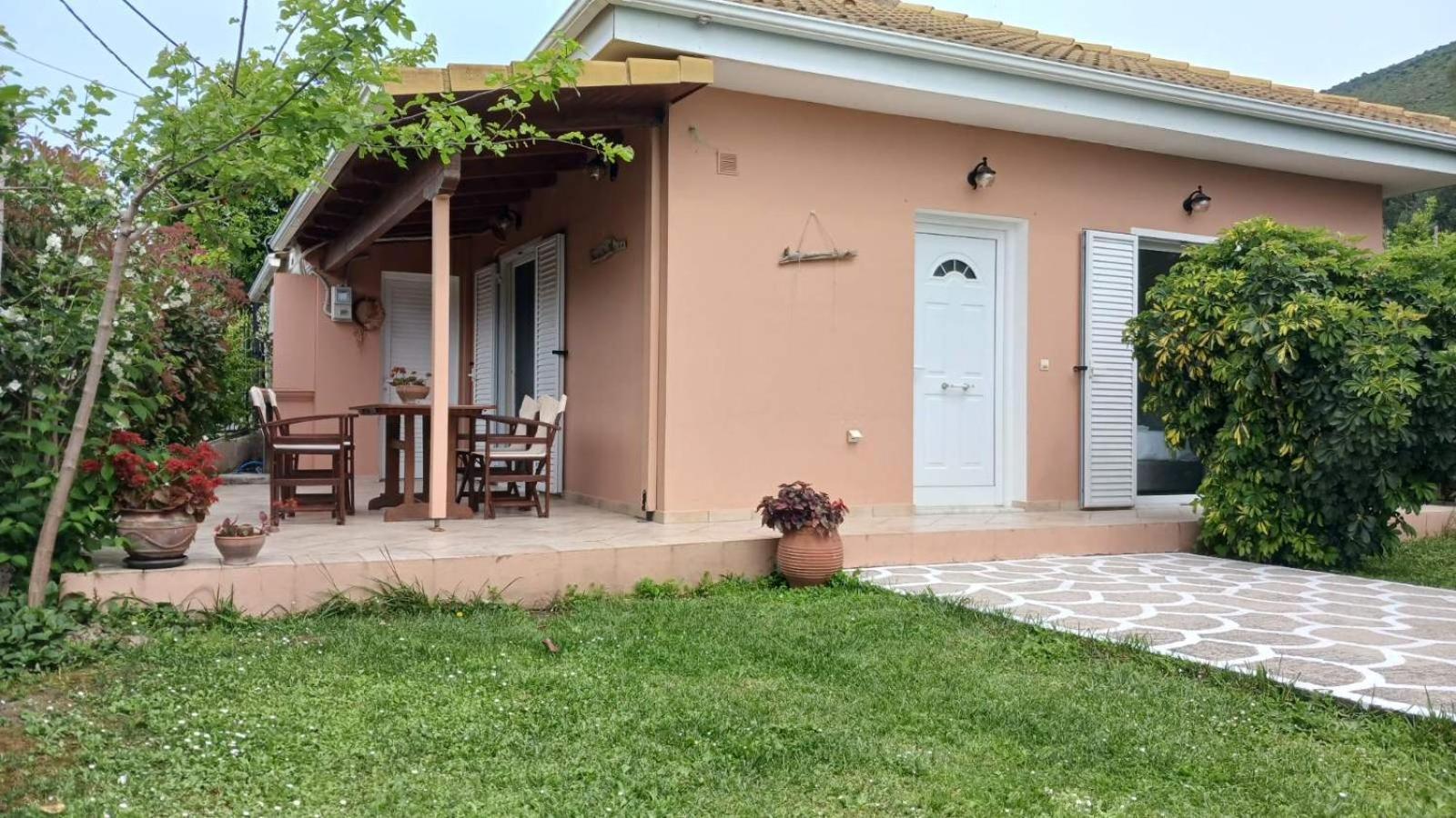 Villa Ioannidis Parga Exteriör bild